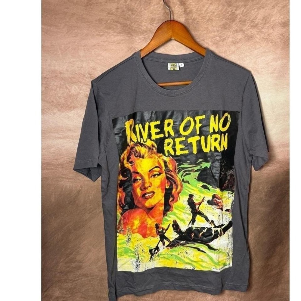 Saturday Matinee Marilyn Monroe River of No‎ Return Graphic T-Shirt Size Large